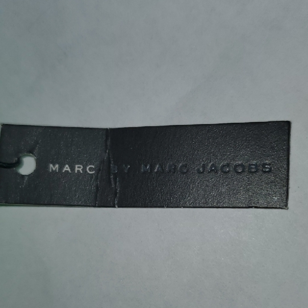 SOLD Marc Jacobs Green and Gold Braided Bracelet with Charm. - Picture 9 of 10